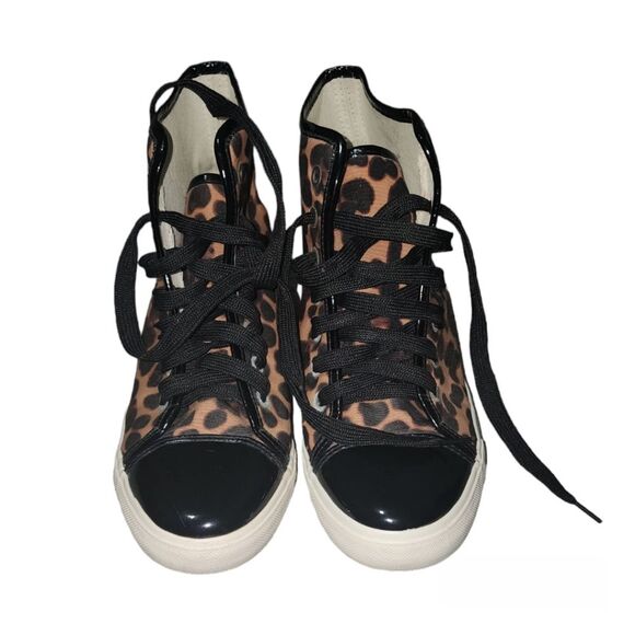 Forever 21 Sneakers - Picture 1 of 5